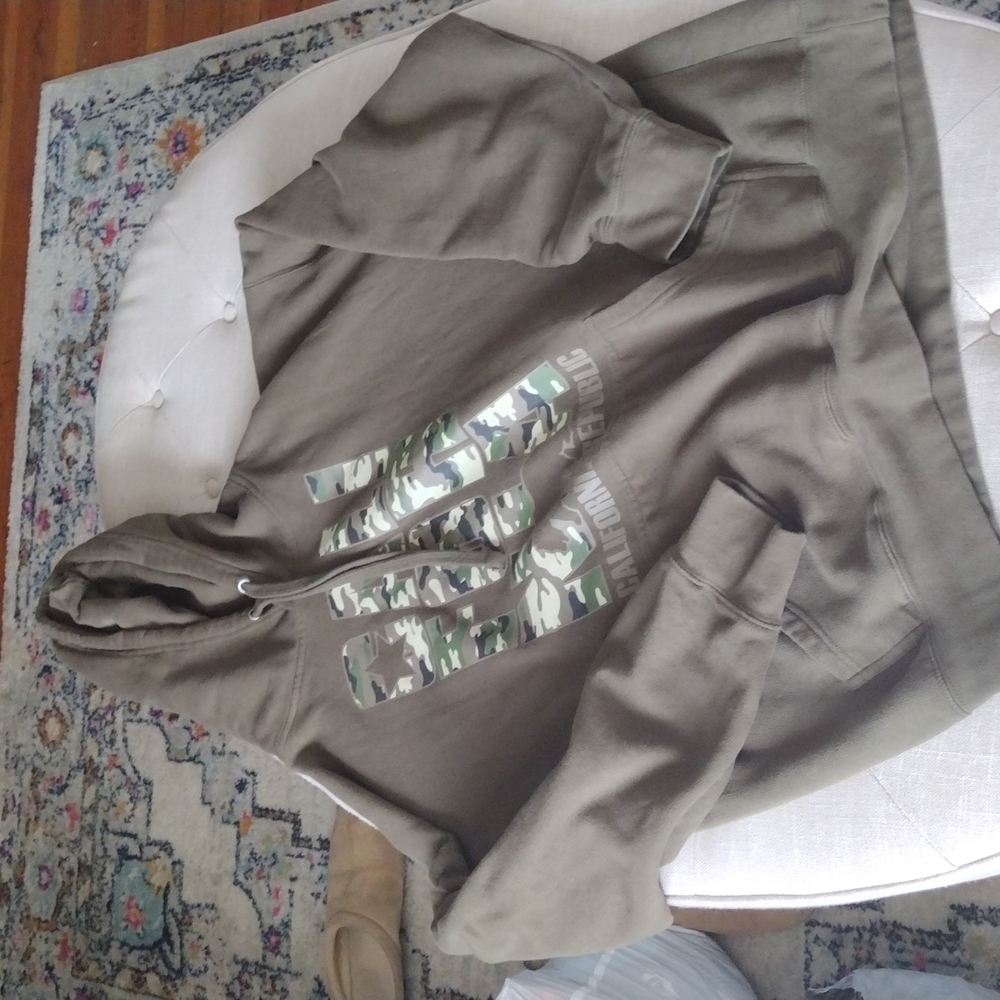 California Men's hoodie sz XL